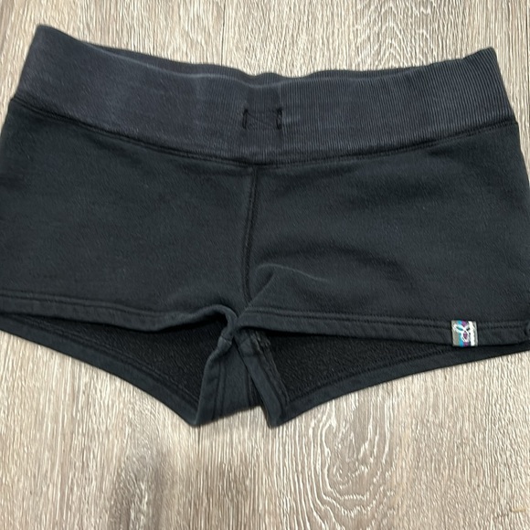 Two TNA shorts size XS - Picture 3 of 5